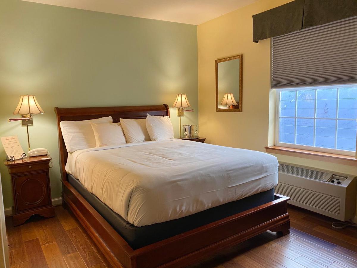 Excelsior 3* Eugene